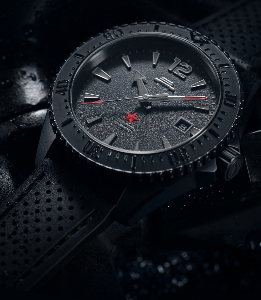 Beijing Dark Black Diver 200M  - đánh giá và giá Luxury Watch China