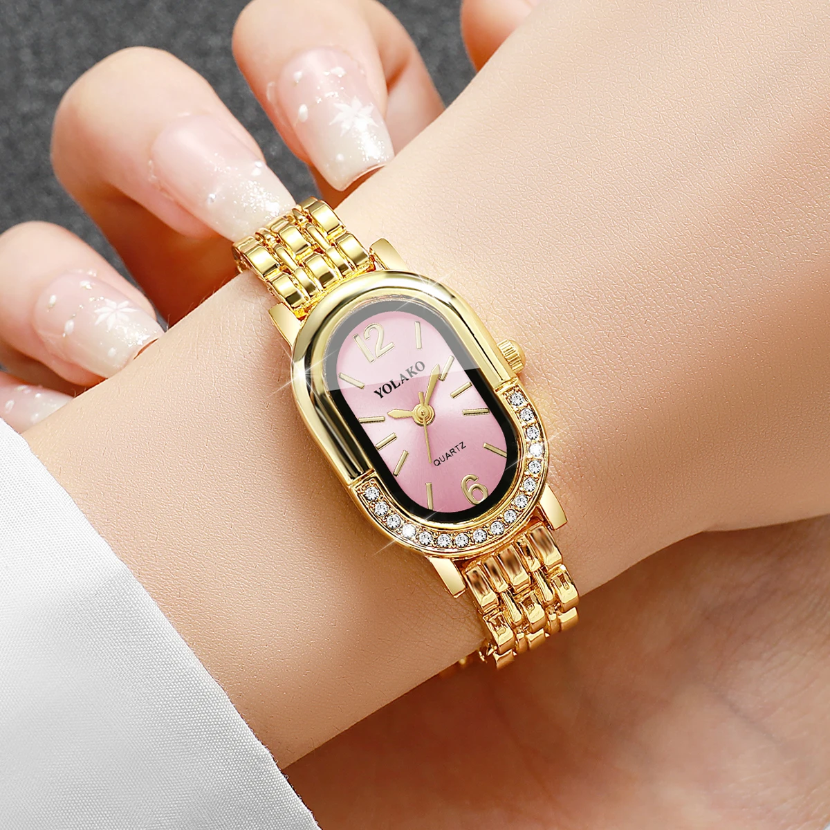 Luxury Rhinestone Women Quartz - đánh giá và giá Luxury Watch Case Travel