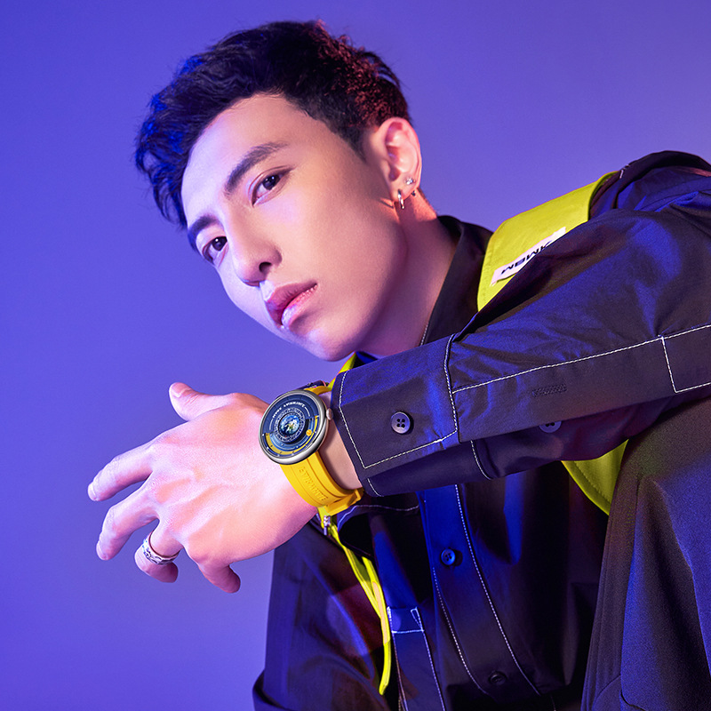 MARK FAIRWHALE, a trendy, cool - đánh giá và giá Luxury Watch Offers